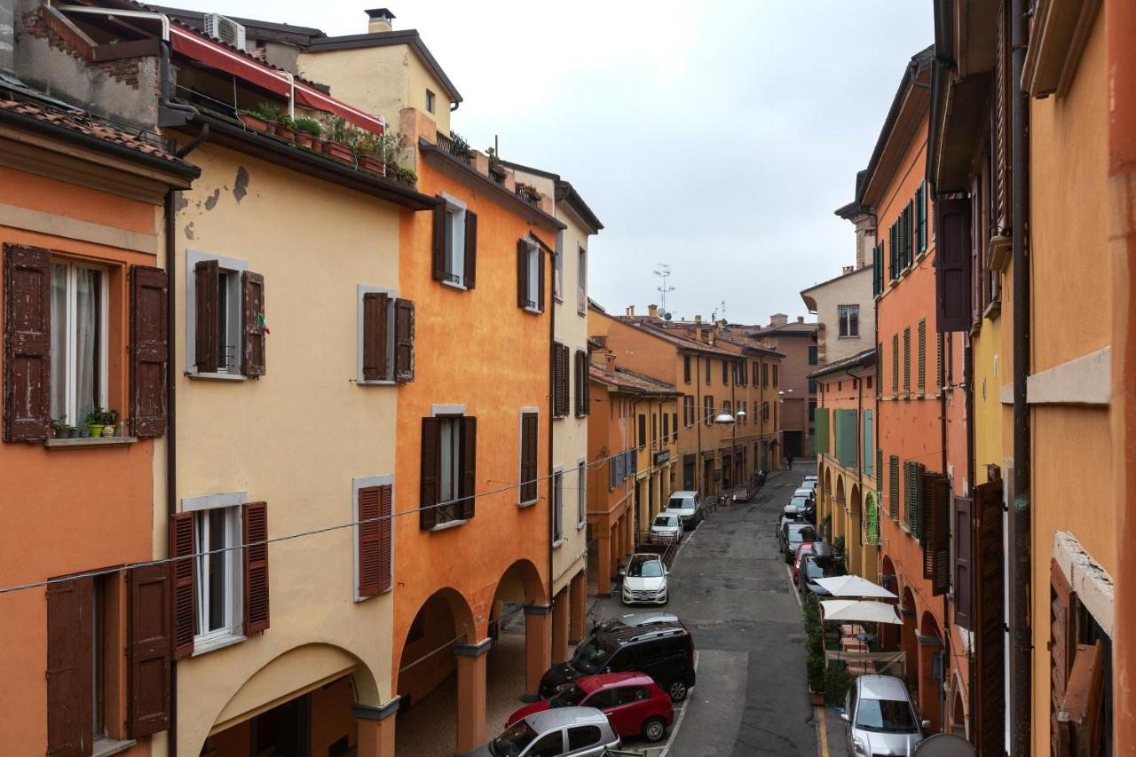 Universita E Centro Storico Mascarella Apartment Болонья Екстер'єр фото